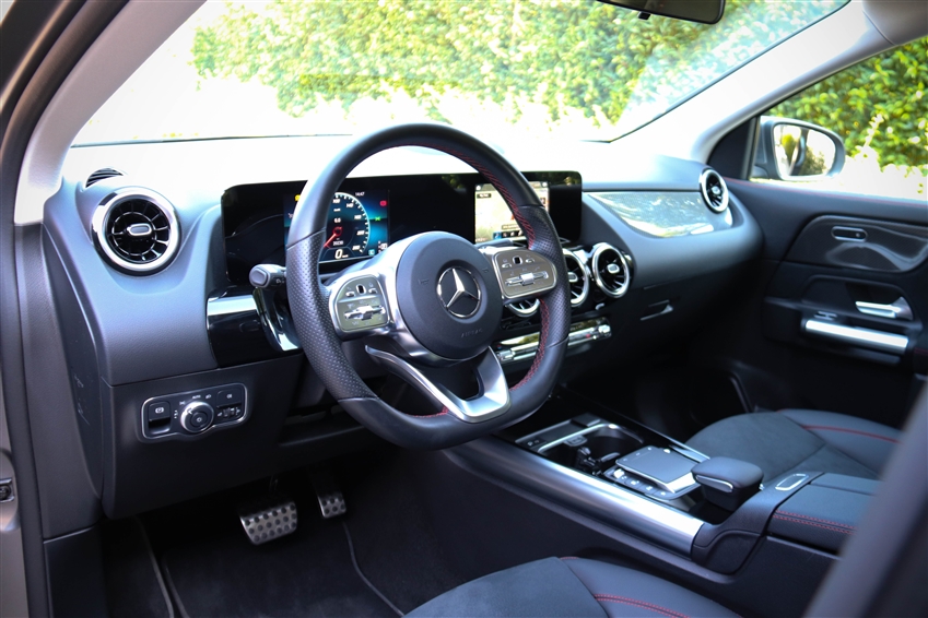 Mercedes-Benz GLA 200 AMG Line